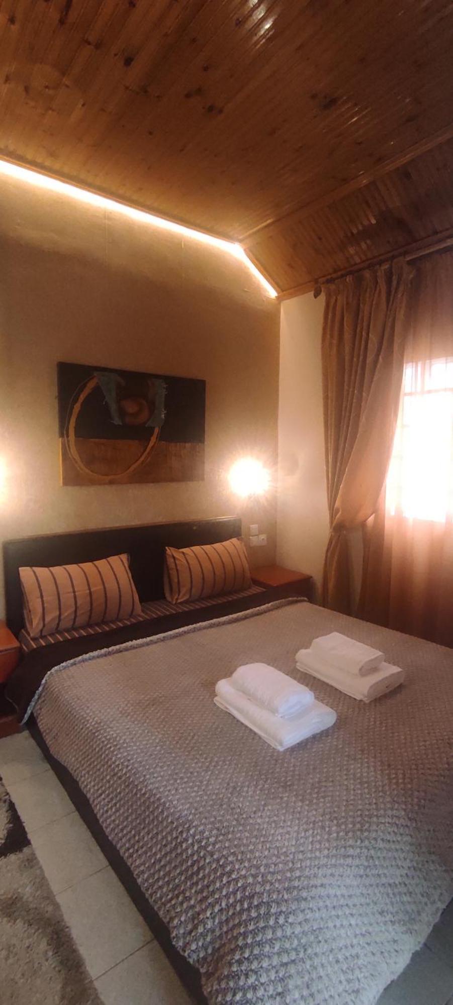 Erodios Guesthouse *